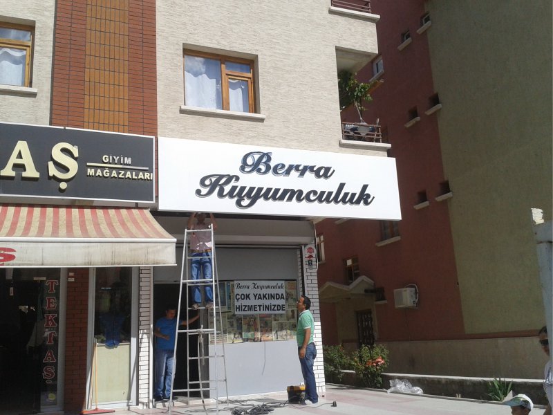 Alüminyum dekupe tabela