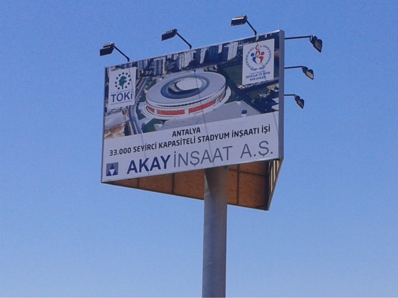 Işıksız totem tabela